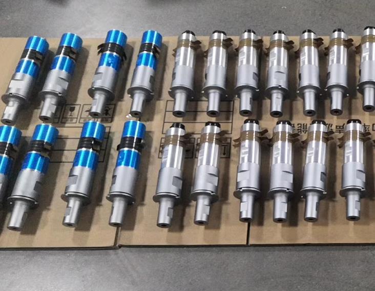 超聲波清洗機(jī)換能器的運作原理